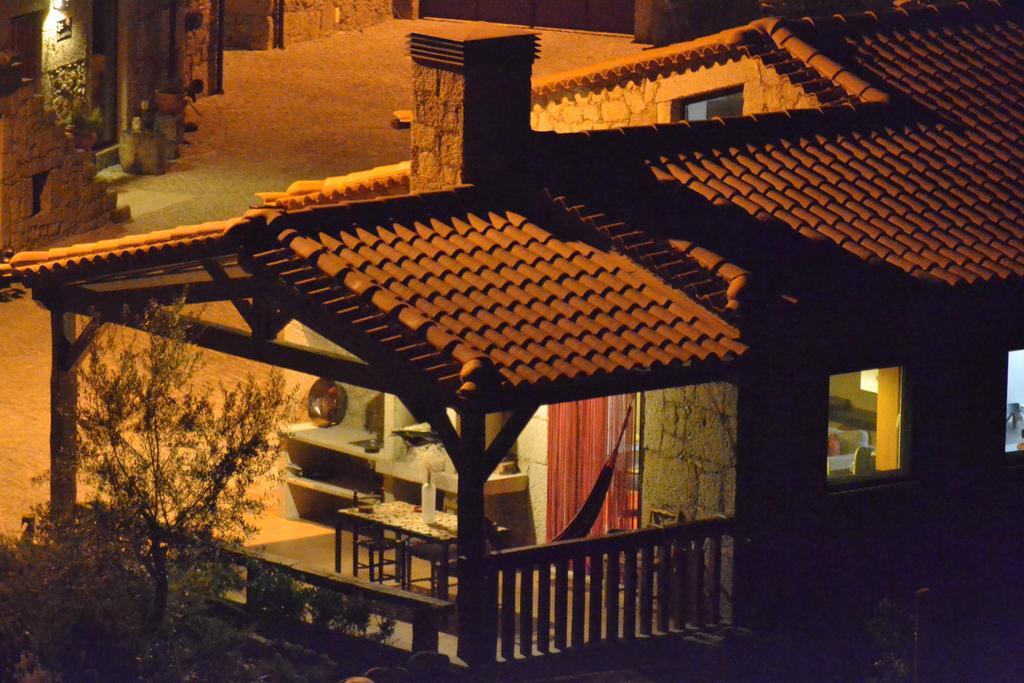 Carya Tallaya - Casas De Campo Vale das Eguas Bagian luar foto